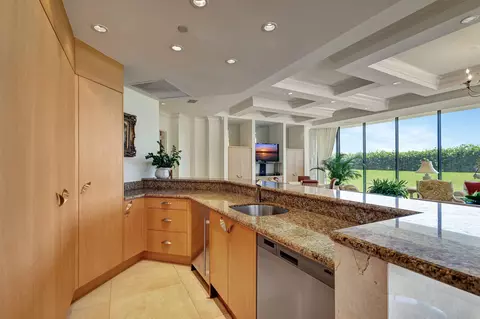 Kitchen - 800 Ocean Dr #404, Juno Beach, FL 33408 photo 6 of 6