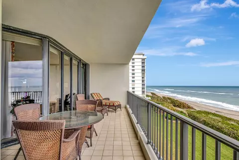 Exterior - 800 Ocean Dr #404, Juno Beach, FL 33408 photo 2 of 10