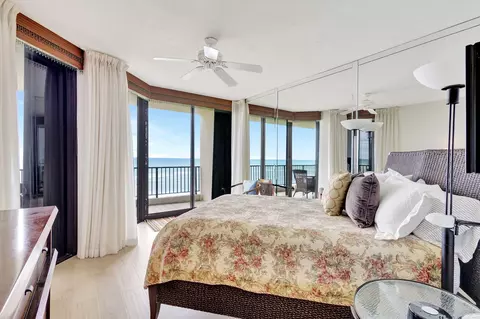 Bedroom - 800 Ocean Dr #404, Juno Beach, FL 33408 photo 1 of 4