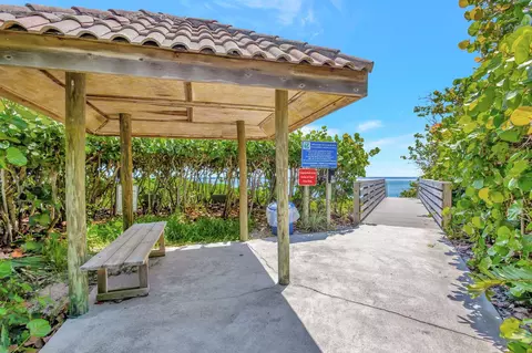 Exterior - 800 Ocean Dr #404, Juno Beach, FL 33408 photo 10 of 10
