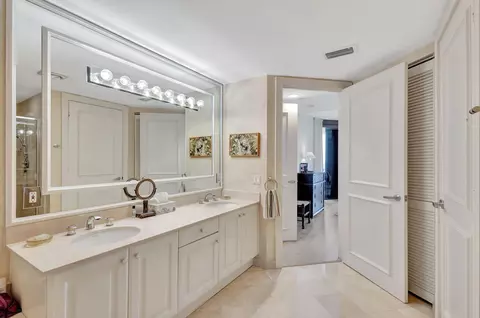 Bath - 800 Ocean Dr #404, Juno Beach, FL 33408 photo 3 of 5
