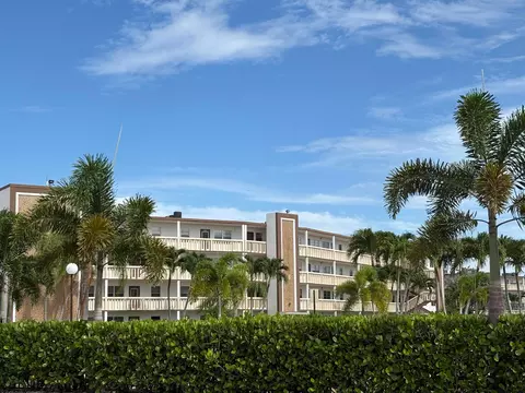 4046 Guilford C, Boca Raton, FL 33434