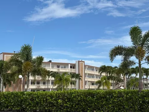4046 Guilford C, Boca Raton, FL 33434