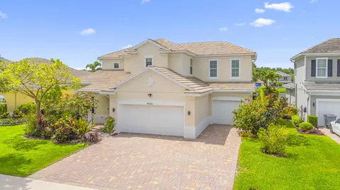 9460 Wrangler Dr, Wellington, FL 33467