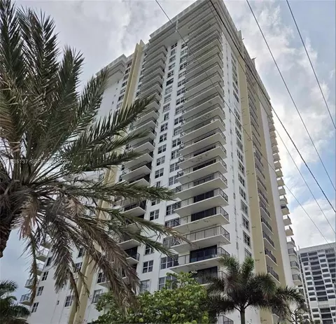 2201 S Ocean Dr #1705, Hollywood, FL 33019