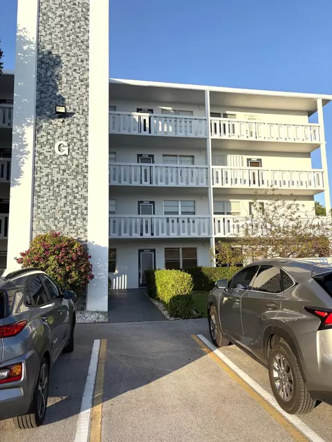 1019 Newport G, Deerfield Beach, FL 33442