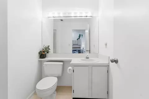 Bath - 6519 Chasewood Dr #E, Jupiter, FL 33458 photo 1 of 2