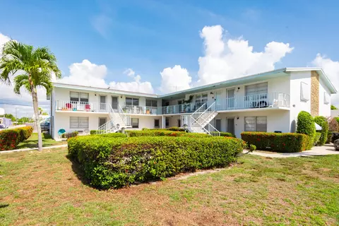401 N J St #9, Lake Worth Beach, FL 33460