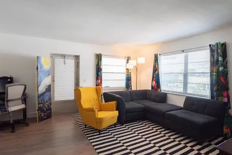 401 N J St #9, Lake Worth Beach, FL 33460