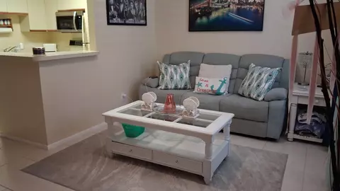 23 Lake Vista Trl #204, Port Saint Lucie, FL 34952