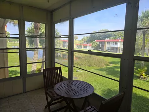 177 Lake Dora Dr, West Palm Beach, FL 33411