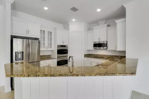 Kitchen - 119 Steeple Cir, Jupiter, FL 33458 photo 1 of 4