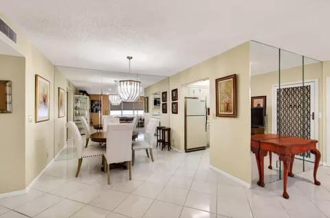 Dining - 14290 Nesting Way #A, Delray Beach, FL 33484 photo 2 of 3