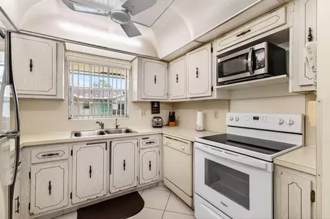 Kitchen - 14290 Nesting Way #A, Delray Beach, FL 33484 photo 2 of 5