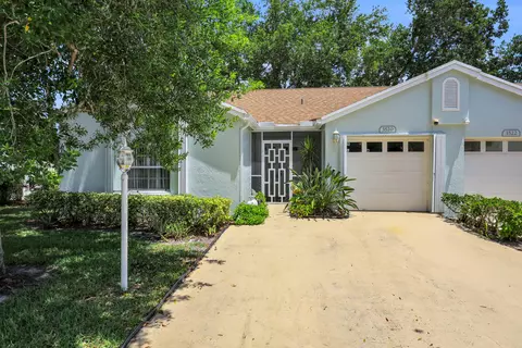 3520 Westminster Dr, Greenacres, FL 33463