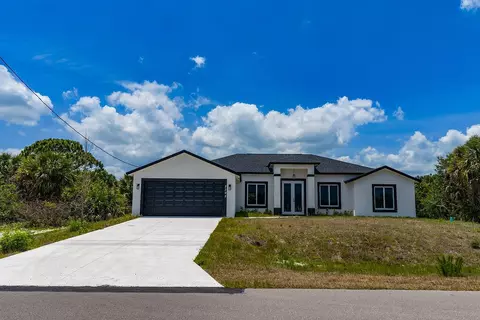 2392 SW Madden Ave, Palm Bay, FL 32908
