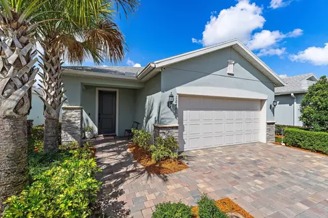 12480 SW Myrtle Oak Dr, Port Saint Lucie, FL 34953
