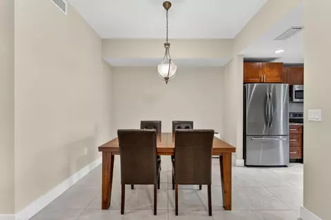 Dining - 16353 Malibu Dr #61, Weston, FL 33326 photo 1 of 1