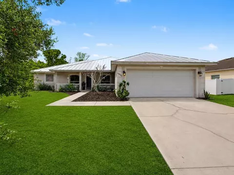 1550 SW Kosnar Ave, Port Saint Lucie, FL 34953