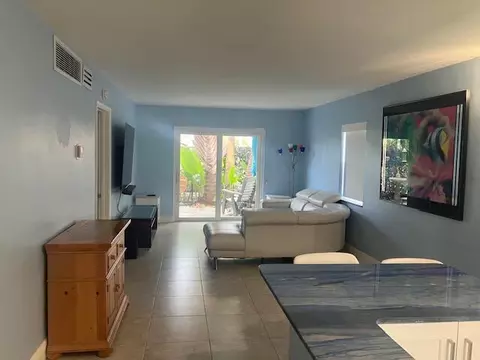 2901 NE 51st St, Fort Lauderdale, FL 33308