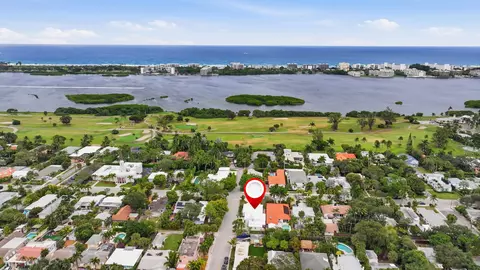 831 N Lakeside Dr, Lake Worth Beach, FL 33460