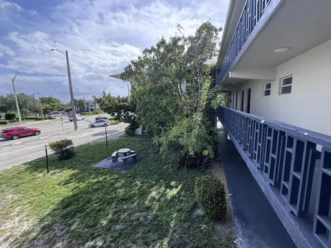 1150 E Sample Rd #204, Pompano Beach, FL 33064 photo 4
