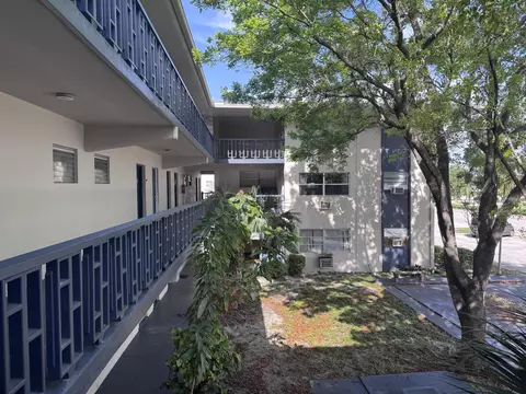 1150 E Sample Rd #204, Pompano Beach, FL 33064 photo 3
