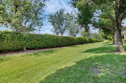 51 Lancaster Rd, Boynton Beach, FL 33426 photo 4