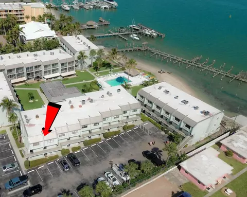 1300 Seaway Dr #D6, Fort Pierce, FL 34949