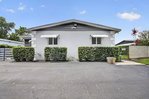 6281 Moseley St #1-2, Hollywood, FL 33024