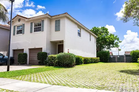 8250 Prestige Commons Dr W, Tamarac, FL 33321