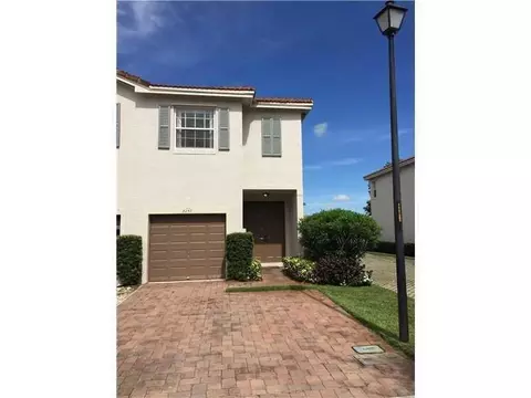 8250 Prestige Commons Dr W, Tamarac, FL 33321
