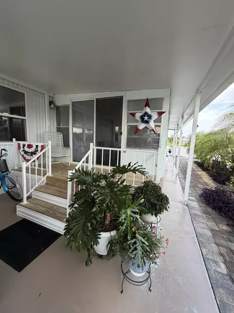1601 Us-441 #106, Okeechobee, FL 34974