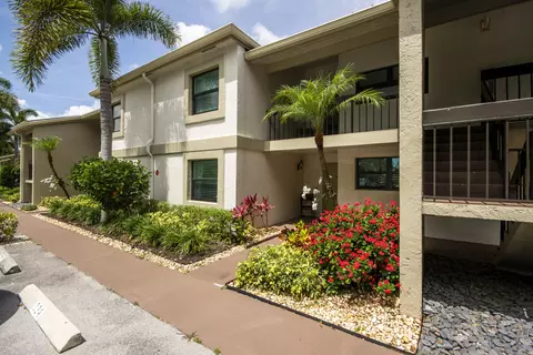 12871 Briarlake Dr #103, West Palm Beach, FL 33418