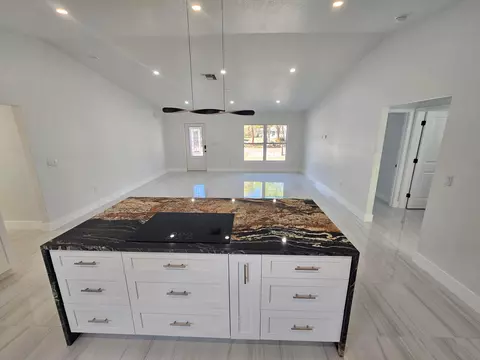 Kitchen - 2964 NW 36th Ave, Okeechobee, FL 34972 photo 1 of 4