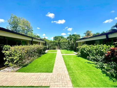 626 NE 17th Way, Fort Lauderdale, FL 33304