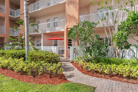 7735 Yardley Dr, Tamarac, FL 33321