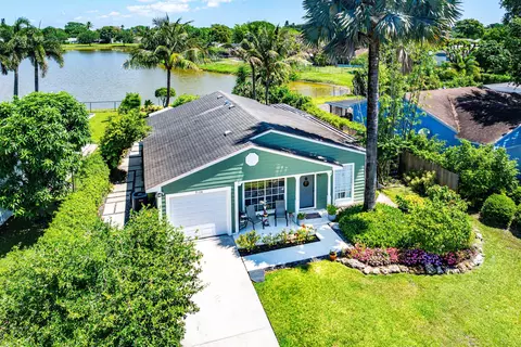 9108 Chrysanthemum Dr, Boynton Beach, FL 33472