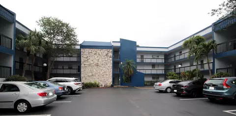 3090 Holiday Springs Blvd #106, Margate, FL 33063