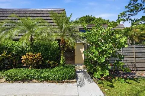 1519 15th Ter, Palm Beach Gardens, FL 33418