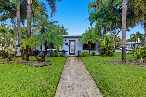 1145 NE 17th Way #1-2, Fort Lauderdale, FL 33304