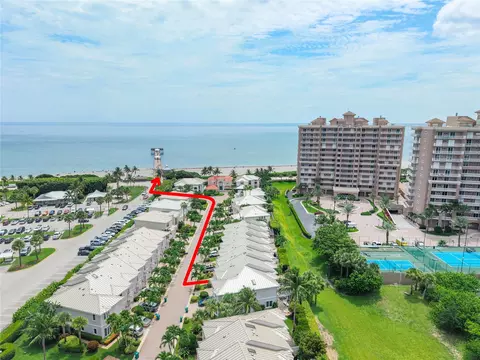 760 Seaview Dr, Juno Beach, FL 33408
