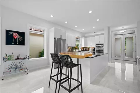 Kitchen - 169 Hampton Cir, Jupiter, FL 33458 photo 1 of 4