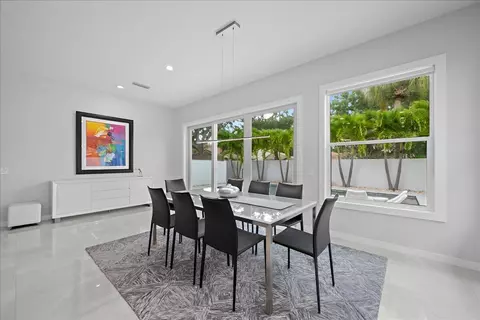 Dining - 169 Hampton Cir, Jupiter, FL 33458 photo 1 of 2