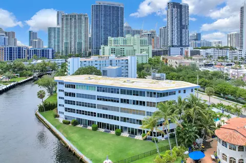 818 SE 4th St #505, Fort Lauderdale, FL 33301