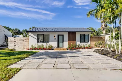 225 NE 10th St, Delray Beach, FL 33444