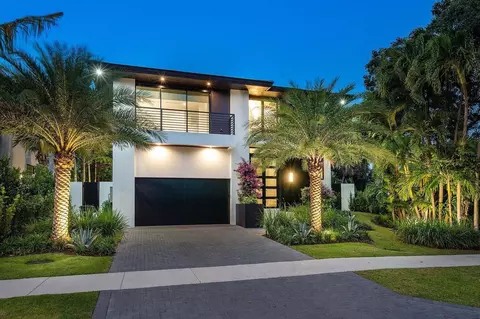 775 W Park Dr W, Boca Raton, FL 33432