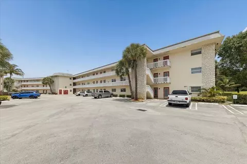 4411 NW 16th St #206, Lauderhill, FL 33313