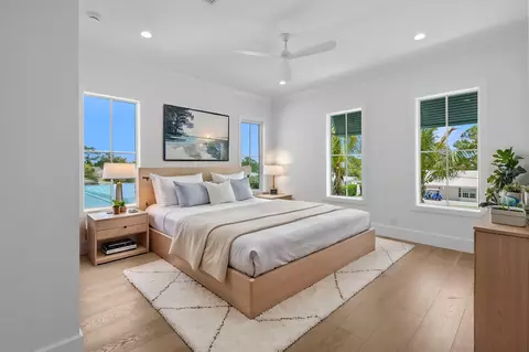 Bedroom - 91 Golfview Dr, Tequesta, FL 33469 photo 8 of 9
