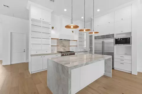Kitchen - 91 Golfview Dr, Tequesta, FL 33469 photo 3 of 3